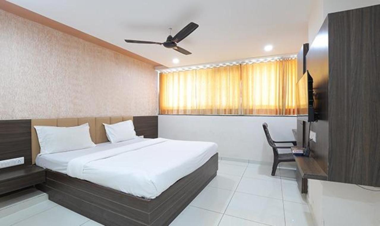 Fabhotel The Heaven Ahmedabad Eksteriør bilde